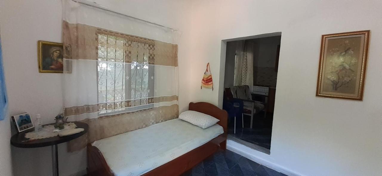 Eva Apartments Dhermi Bagian luar foto