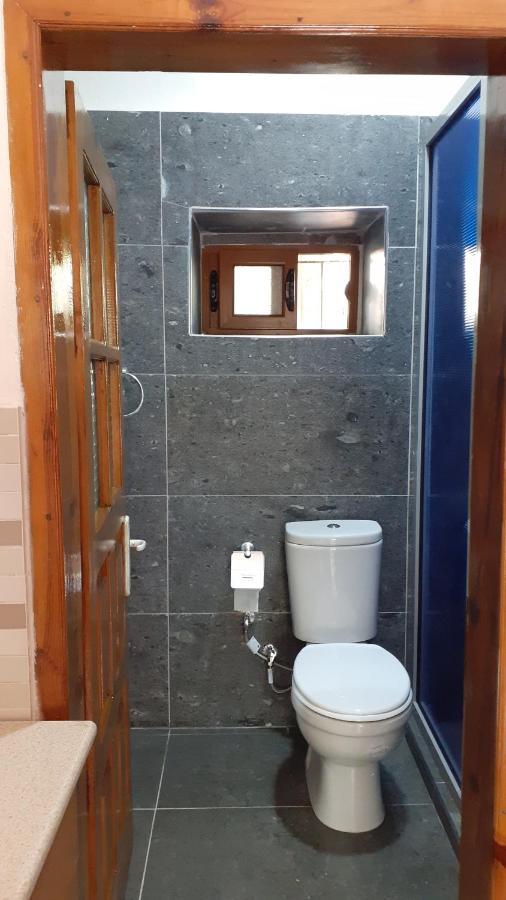 Eva Apartments Dhermi Bagian luar foto