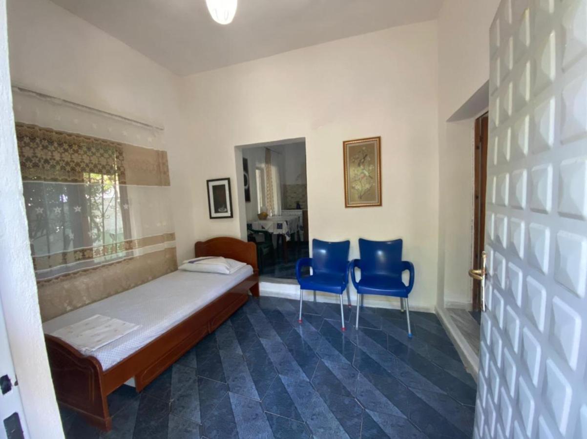 Eva Apartments Dhermi Bagian luar foto