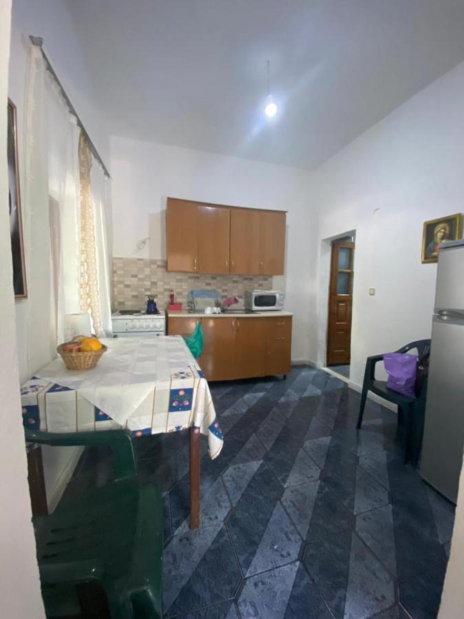 Eva Apartments Dhermi Bagian luar foto